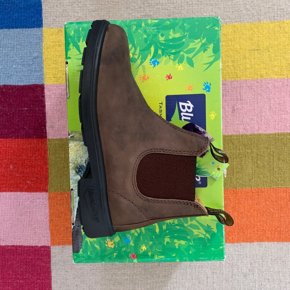 Blundstones - new in box